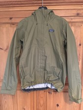 Patagonia Torrentshell 3L Waterproof Jacket medium. 