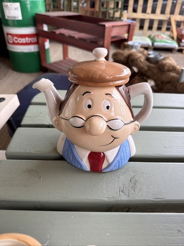 Tetley tea folk - tetley, teapot