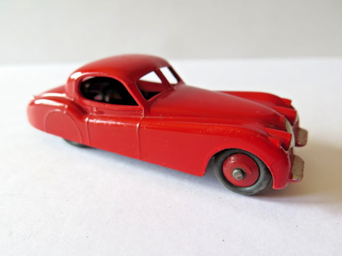 Dinky toys 157 - toys, jaguar