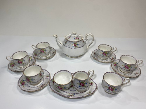 Royal albert petit point - point, bone
