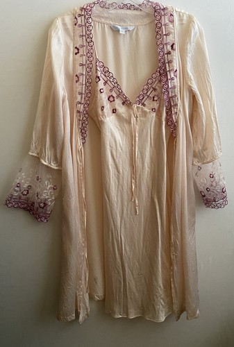 August moon pure - august, lace