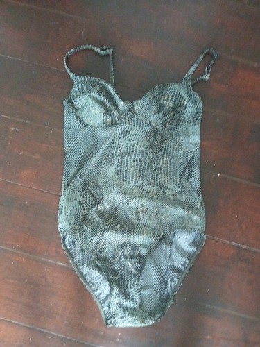 Ladies swimming costume size - swimming,