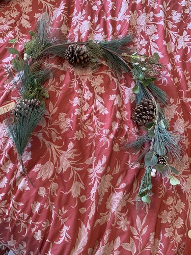 Bnwt hobbycraft pine cone - hobbycraft,