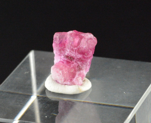 Red beryl emerald - beryl,,
