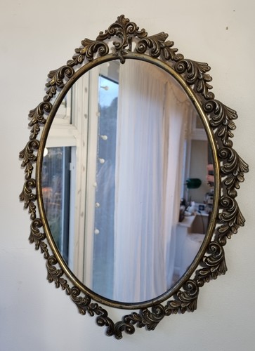 Vintage oval gilt metal - gilt,