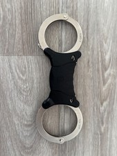 TCH 840 Rigid Handcuffs with