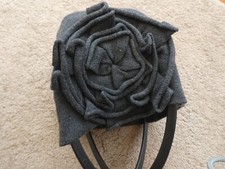 Womens One Size Black Knit Acrylic Wool Blend style hat made my amoena