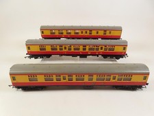 Hornby Rake of 3 Blood &