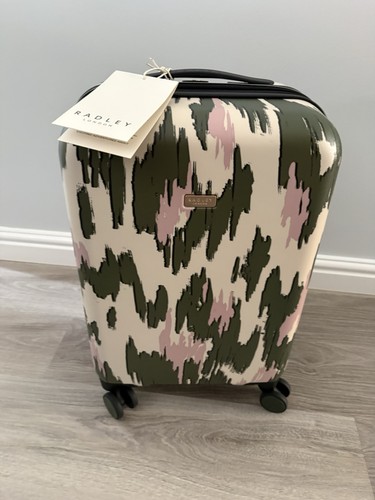 Bnwt radley wheel - 4, cabin