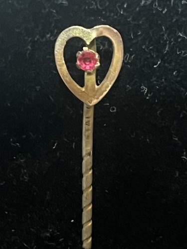 Gold heart and ruby - gold,