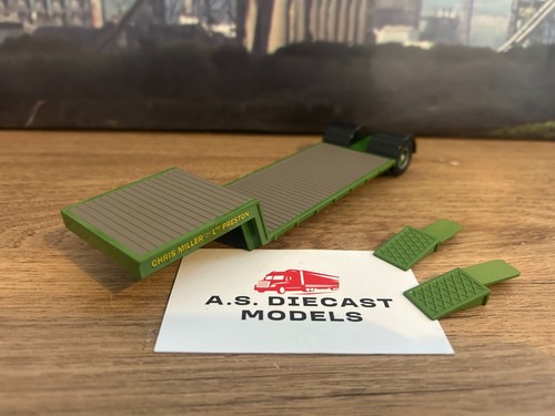 Corgi modern truck heavy - modern,