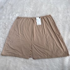 Women’s M&S Half Wait Slip