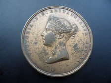 QUEEN VICTORIA COPPER ALLOY  MEDAL TRINITY COLLEGE 1997