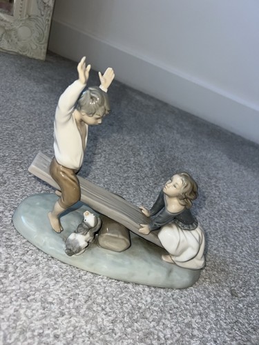 Lladro see saw 4867 - lladro, "see-saw"
