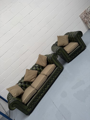 Green leather chesterfield - green,