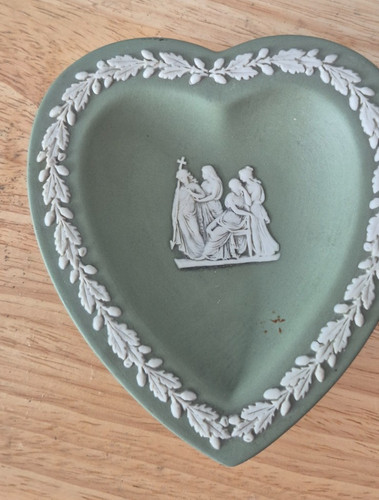 Wedgewood green jasperware - wedgewood,