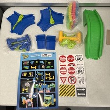 Twister Tracks Neon Glow