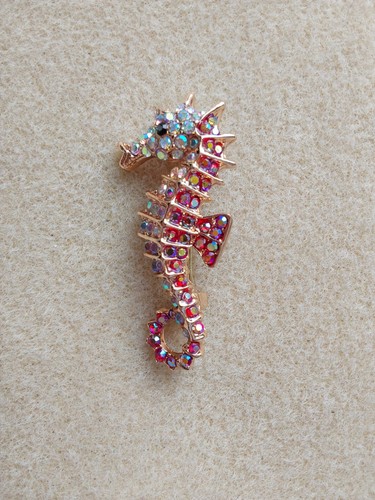 Beautiful seahorse gold - beautiful, seahorse/gold