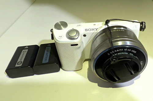 Sony alpha nex 1mp - sony, white