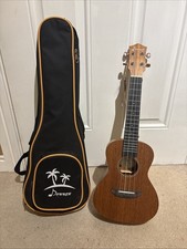 Donner Ukulele Beginner Kit 23-inch with Case, Strap, String Set, Tuner, Picks