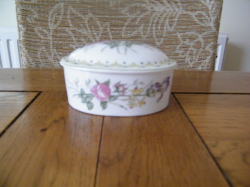 Royal doulton camilla bone - royal,