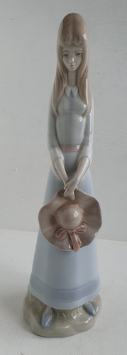 Miquel requena porcelain - miquel,