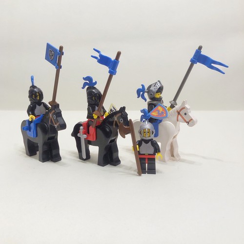 Lego vintage castle minifigure - vintage,