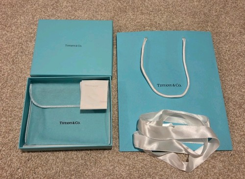 Tiffany medium gift box - tiffany, &