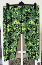 Lucy Locket Loves Green