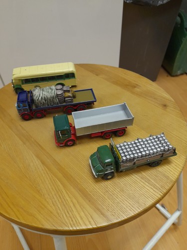 Job lot 1 76 scale - 4, x
