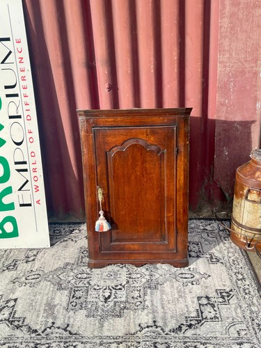 Genuine antique oak corner - genuine,