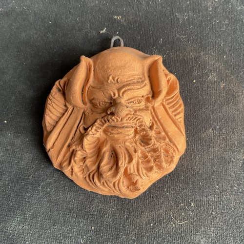 Decorative terracotta head - terracotta,