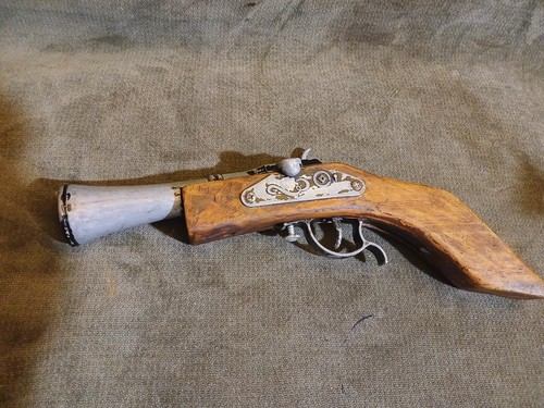 Antique style wooden flintlock - antique-style,