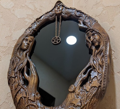 Scrying mirror wooden wall - wooden,