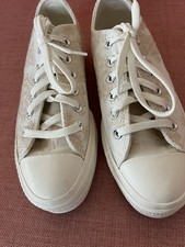 Converse All Star Women's Sneakers Size 5 1/2 Brand New