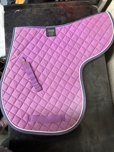 Shires pink shaped numnah - pink,