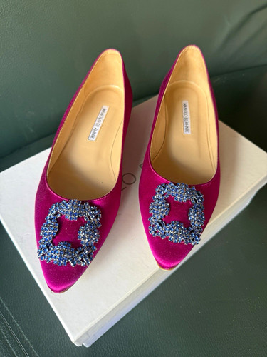 Manolo blahnik hangisi satin - hangisi,