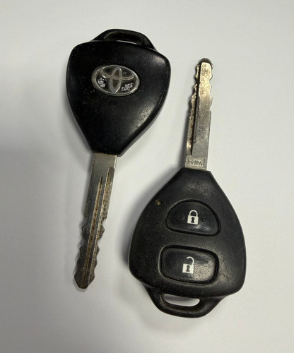 Toyota remote key fob button - remote, 3