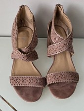 Tu Soft Pink Leather Laser-Cut