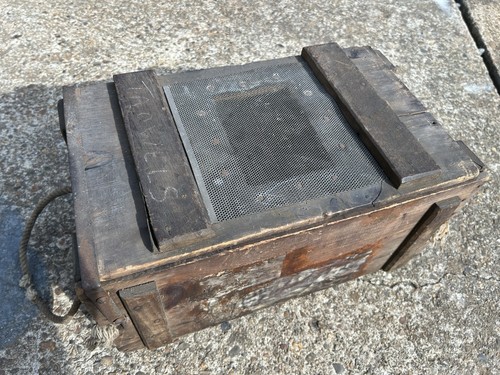 1942 dated besa - besa, box