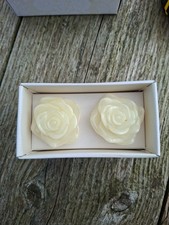 2 X Laura Ashley Rose Flower