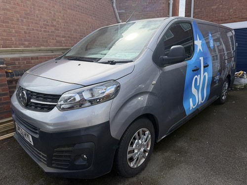 Vauxhall vivaro xlwb with - vivaro,