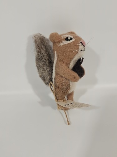 Nwt chipmunk finger - nwt, puppet