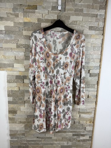 Masai women size floral - size,
