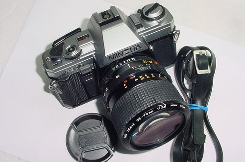 Minolta 300 35mm film slr - minolta,