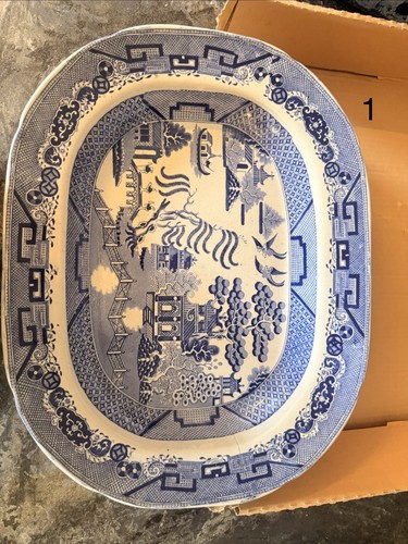 Antique blue willow meat - blue,