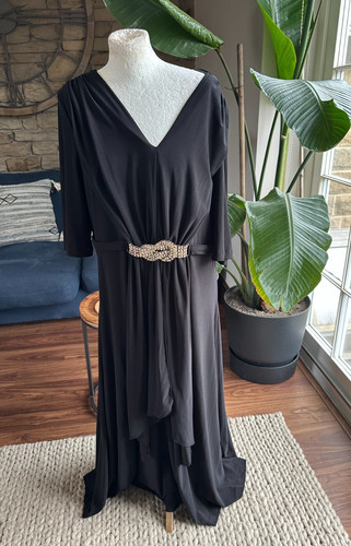 Savoir black plus size neck - black, v-neck