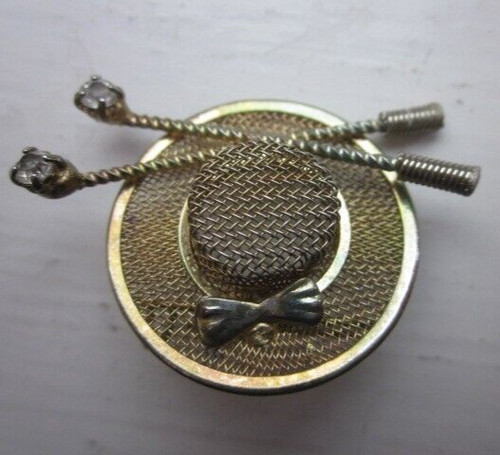 Ladies golfing pin brooch - golfing,