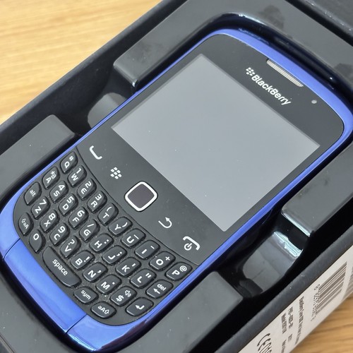 Blackberry curve 9300 unlocked - blackberry,