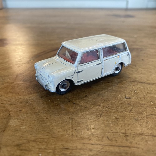 Genuine vintage dinky toys 197 - genuine,